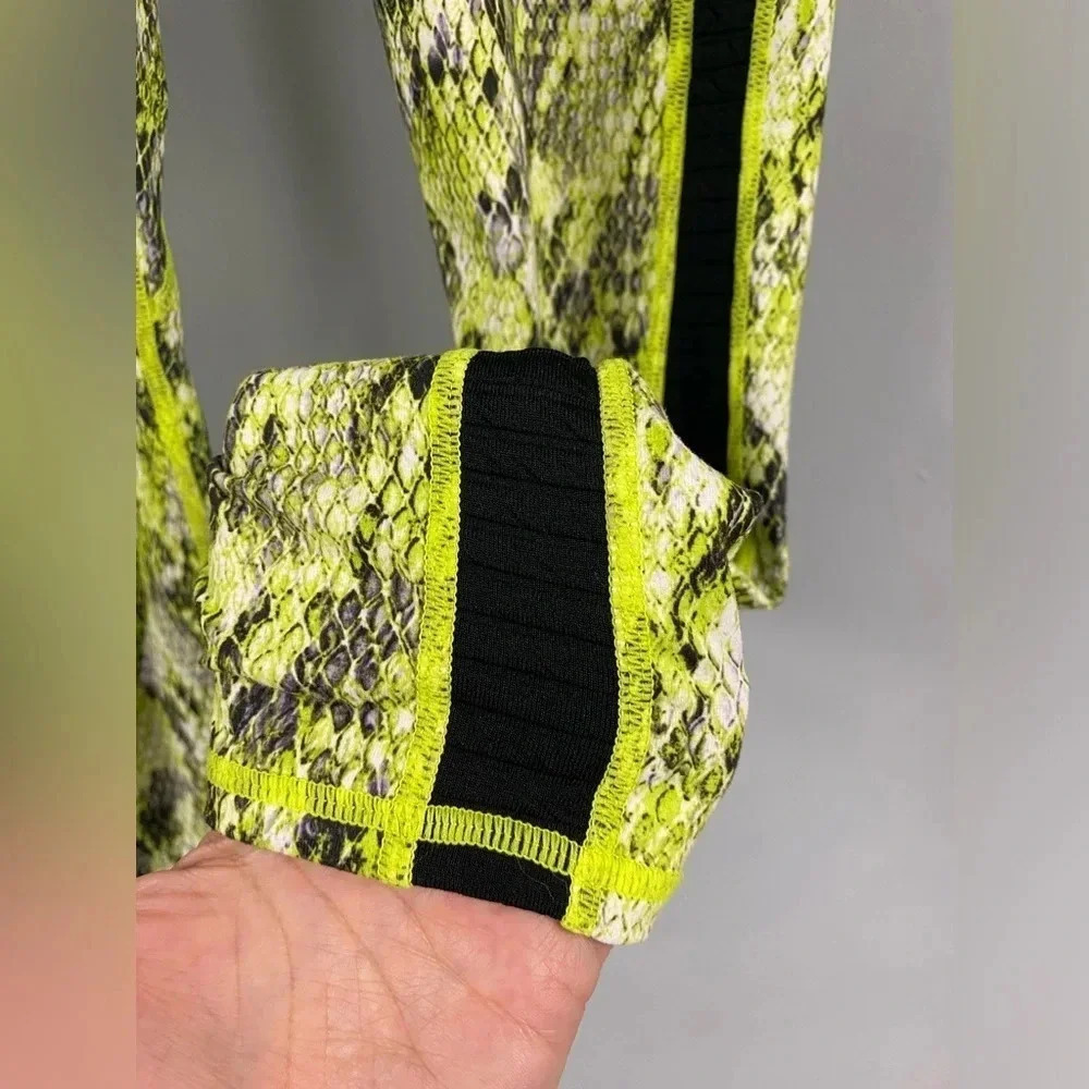 Fabletics Define PowerHold High-Waisted 7/8 Legging Size XS Citron Asper & Black - Picture 4 of 9